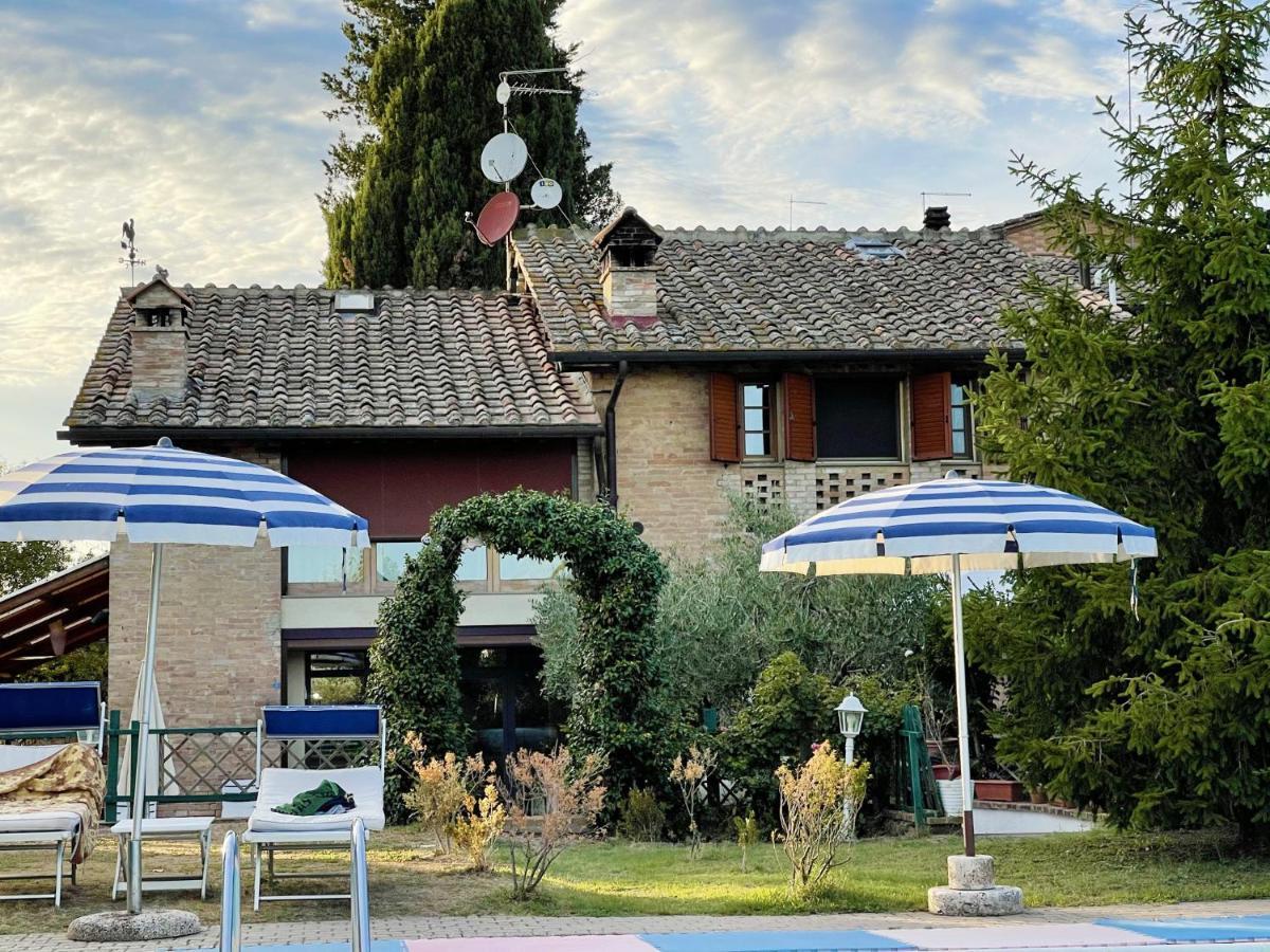 Appartamento Con Piscina E Giardino A Sienne Extérieur photo